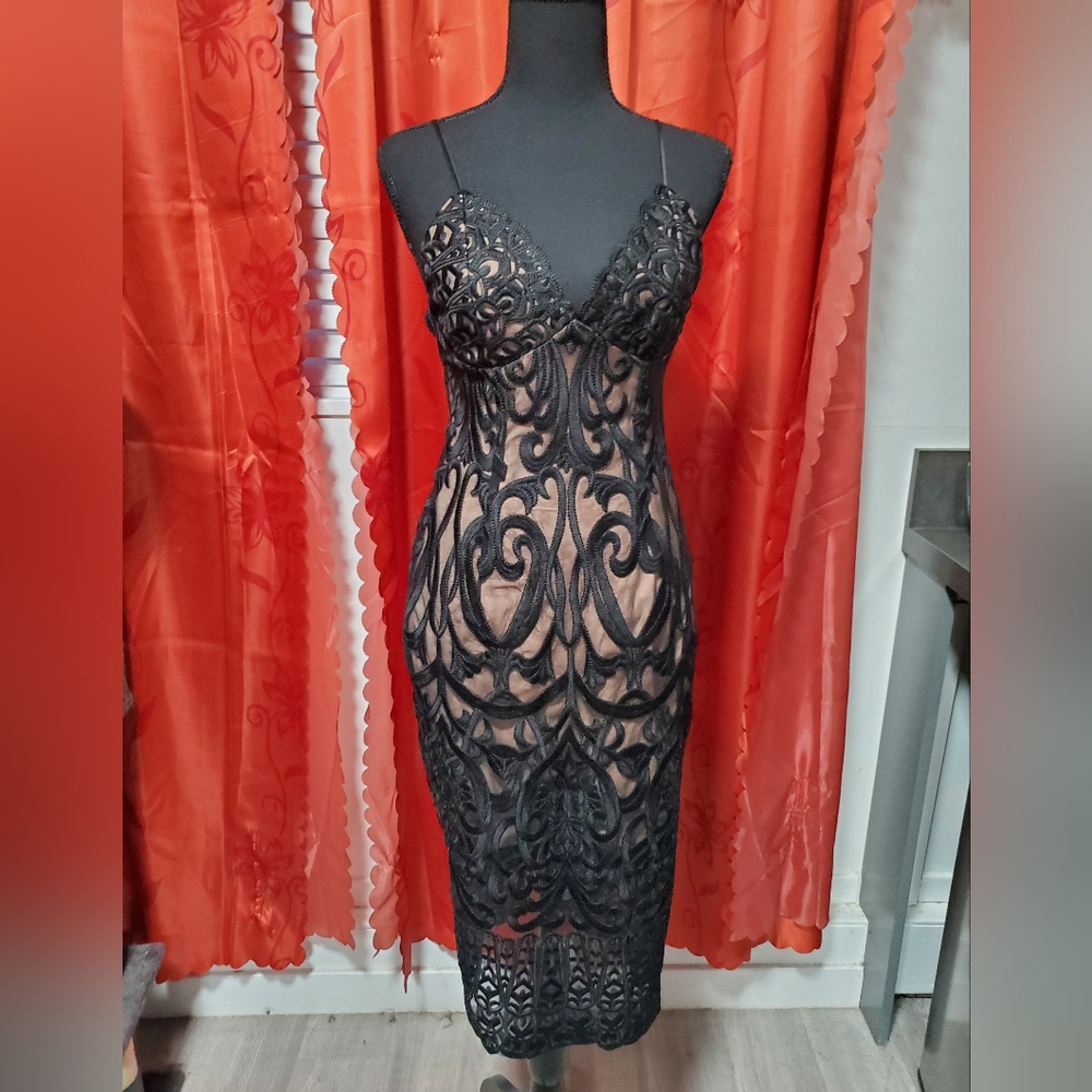 Bardot Black and Nude Lace Spaghetti Strap Midi Dress sz 6